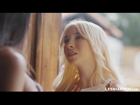 ❤️ Chica vuelve a casa unos meses después y acaba comiéndole el coño a su madrastra ❤❌ Super porno en es.pornado-co.ru ❌️