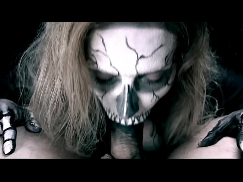 ❤️ Demon girl chupando pollas con su boca negra y tragando semen ❤❌ Super porno en es.pornado-co.ru ❌️